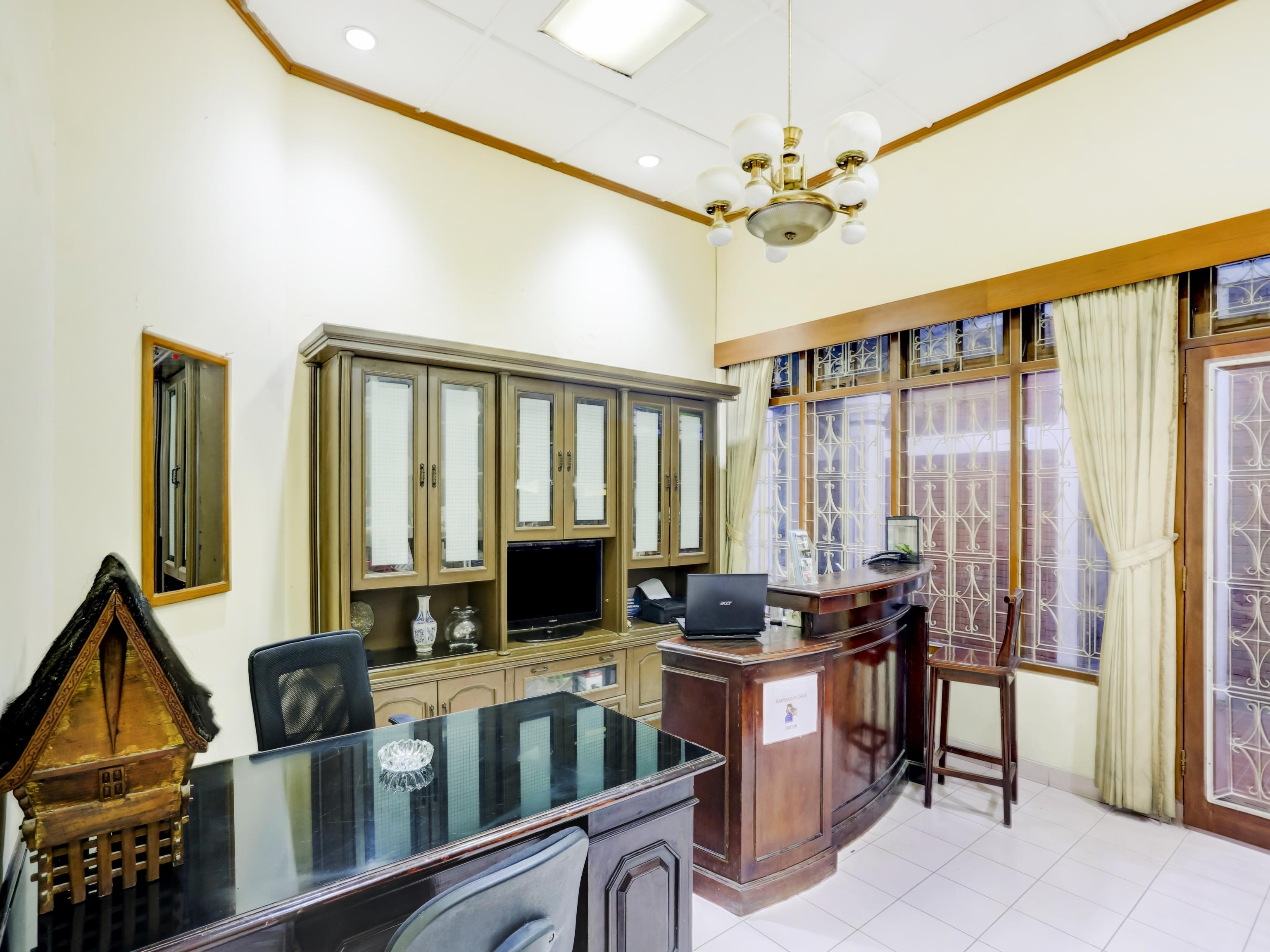 Oyo 90066 Tobana Pejaten House Jakarta Exteriör bild